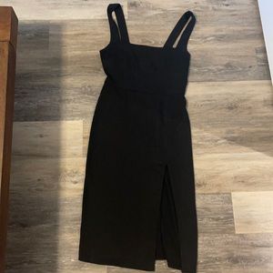 Black dress with thigh opening